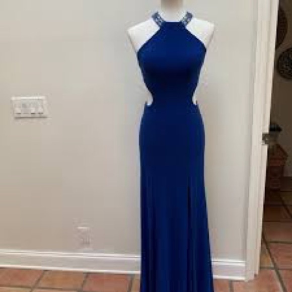 Faviana,Stunning Royal Cobalt,Rhinestone Strapped-Back Formal Gown/Dress, Size 6 - Picture 7 of 16